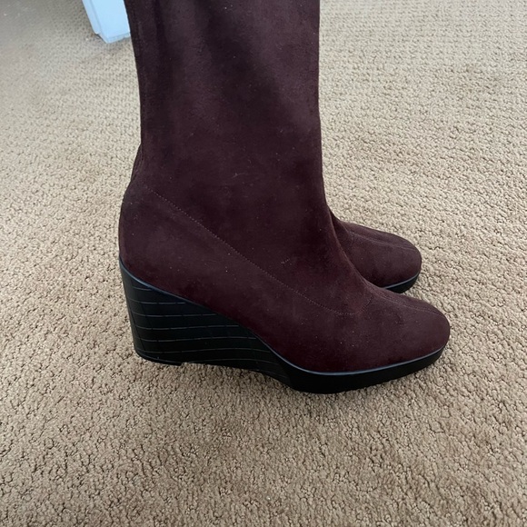 Like new Vaneli brown suede ankle boots - size 9 M - Picture 8 of 8